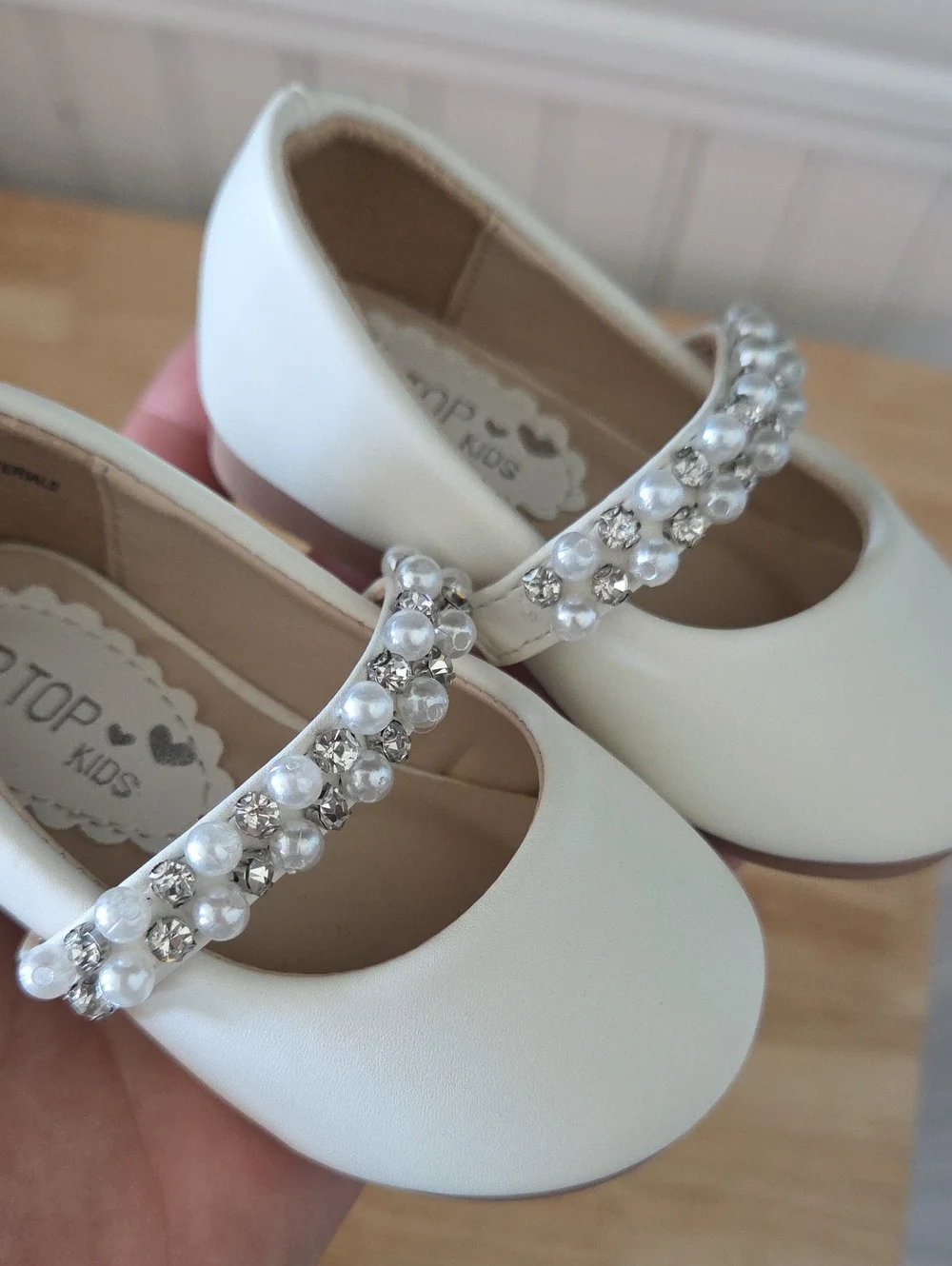 Tip Top Kids Baby Girl White Mary Jane Shoes 2 New